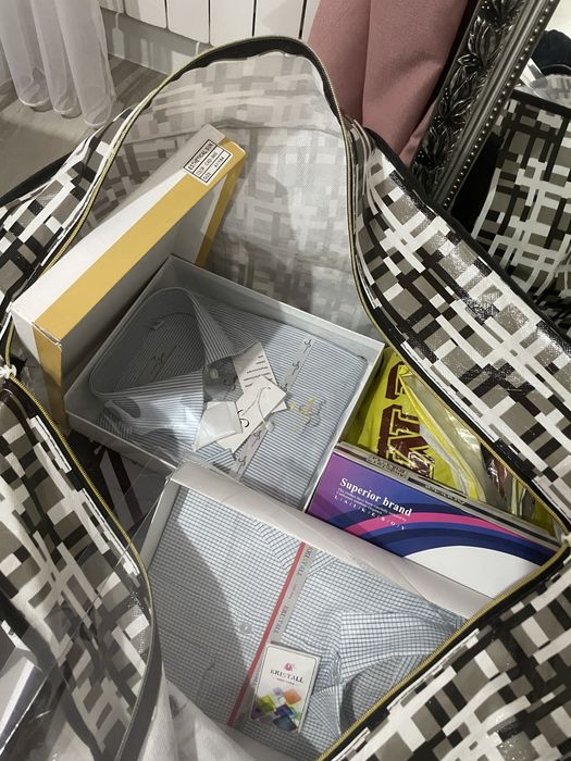 Очень много рубашек новых