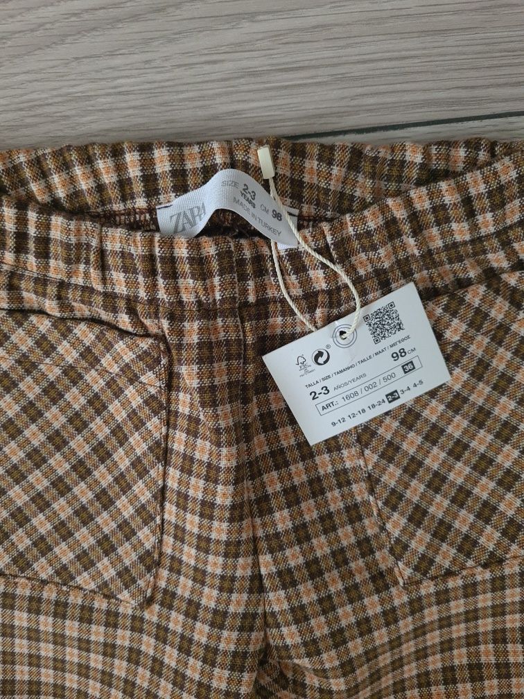 Pantaloni zara 98 (2-3 ani)