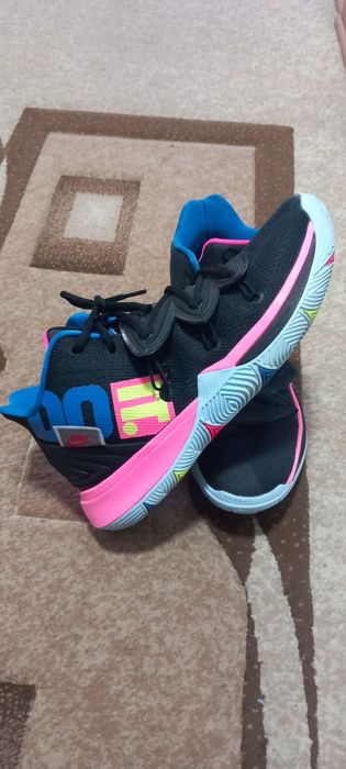 Adidasi Nike kyrie 5 just do it