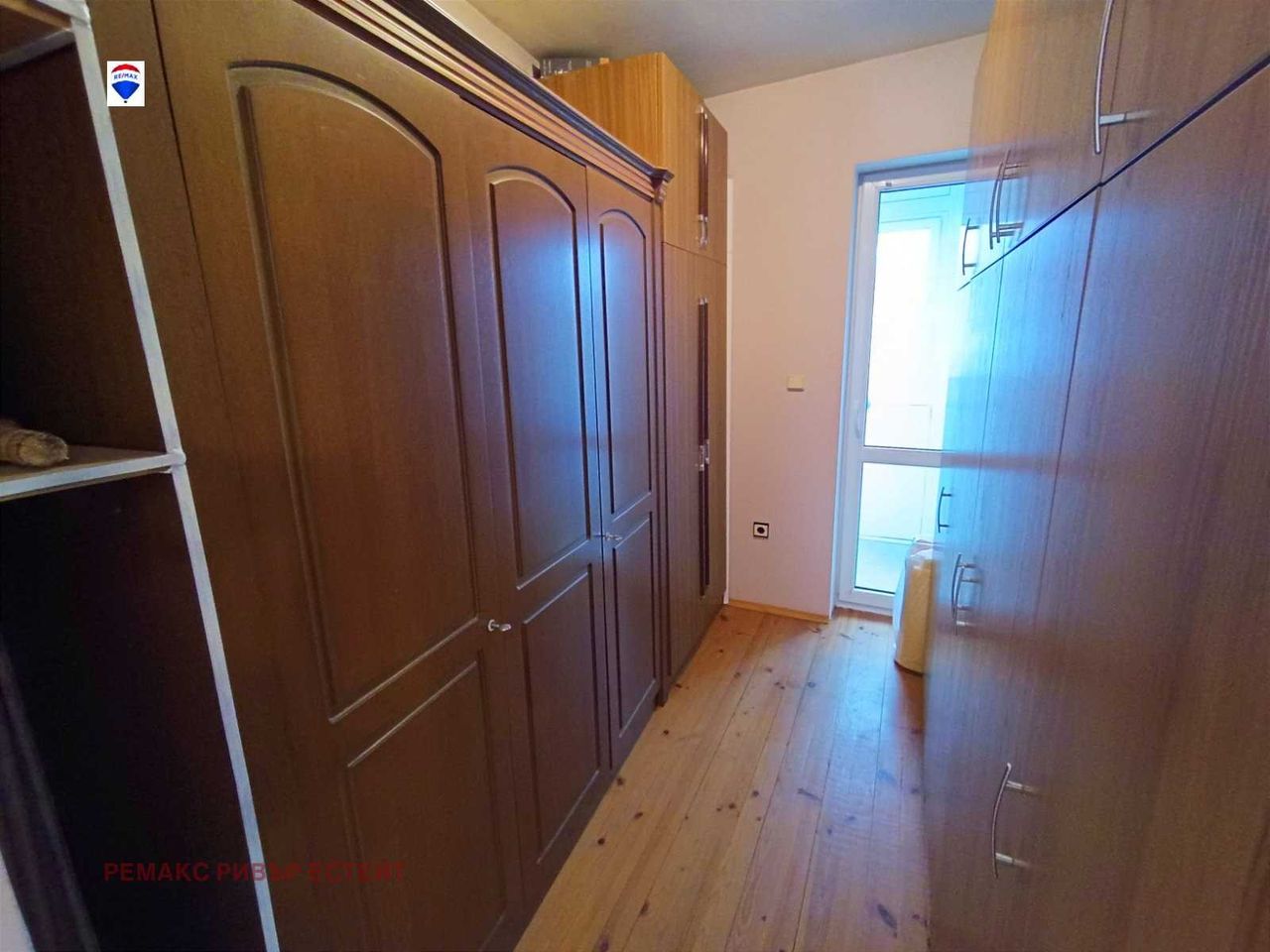 Продава се Тристаен апартамент в Русе, Централен кооп. пазар - 90 кв.м за 1277 €/кв.м - Снимка #10