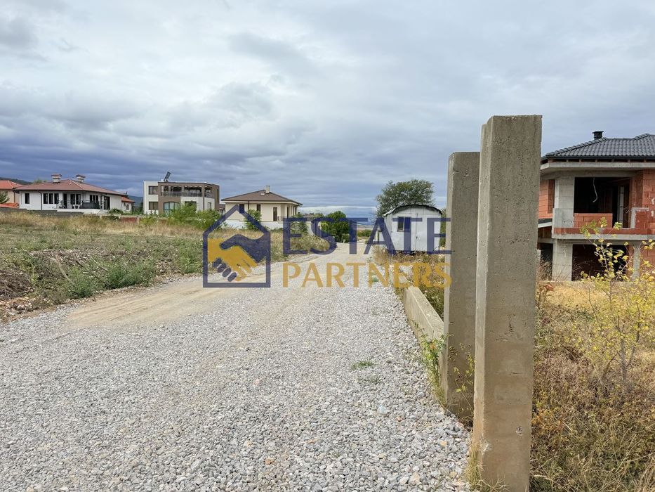 Парцел в Пловдив, област-с.Марково площ 3640 цена 500000