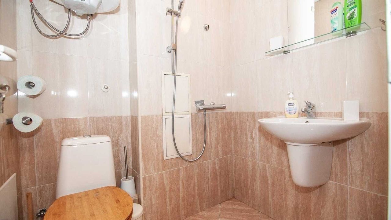 Дава се под наем Двустаен апартамент в София, Център - 66 кв.м за 550 € - Снимка #5