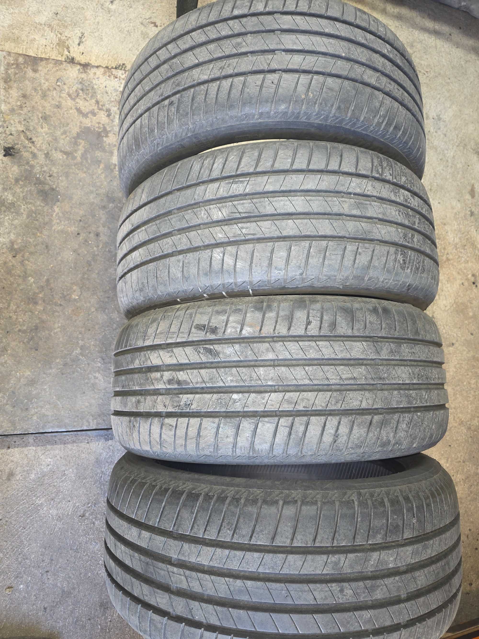 245/45/r18 Bridgestone