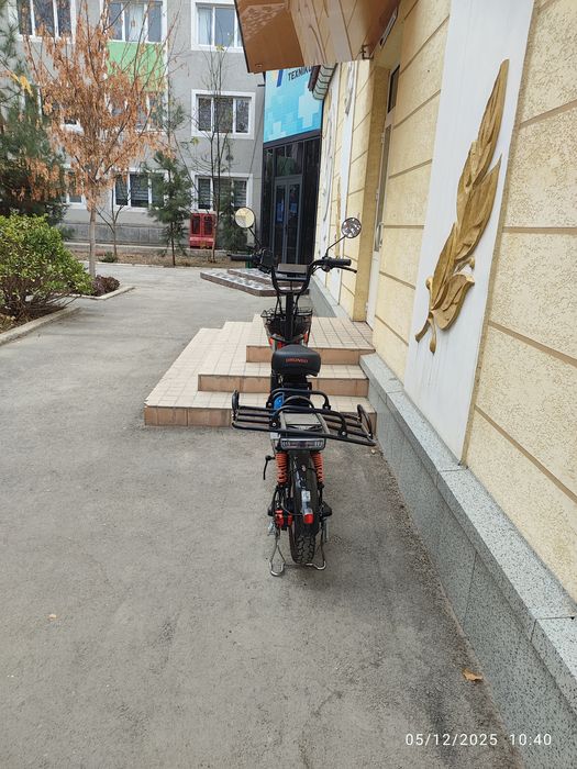 Monster skuter srochno