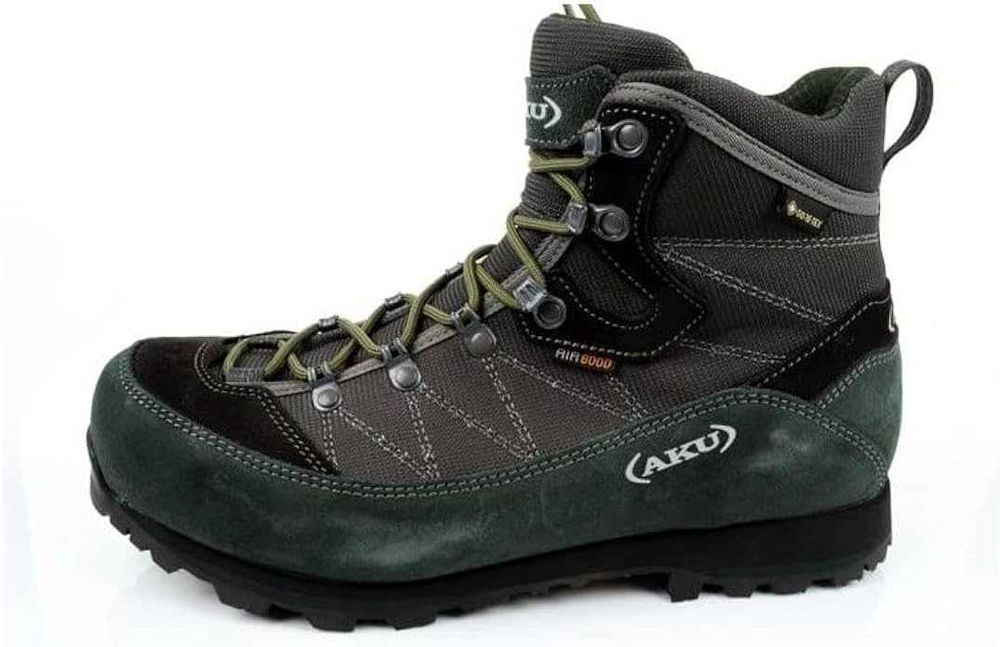 Чисто нови Мъжки туристически Gortex обувки AKU. 42 размер