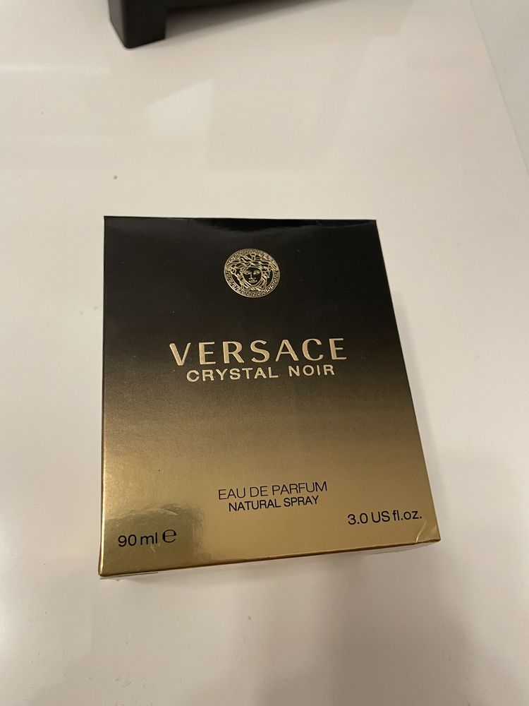 Parfum Versace Crystal Noir nou in cutie miros deosebit