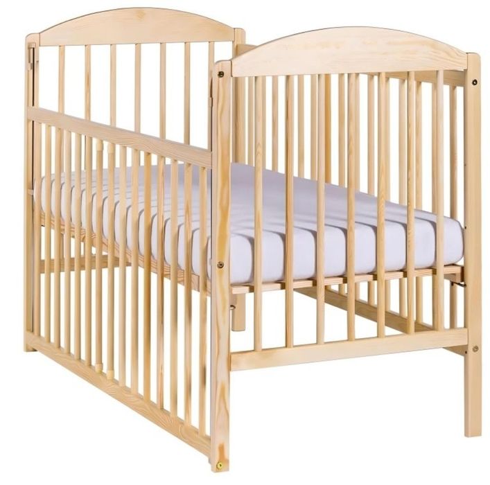 Vand patut bebe lemn masiv