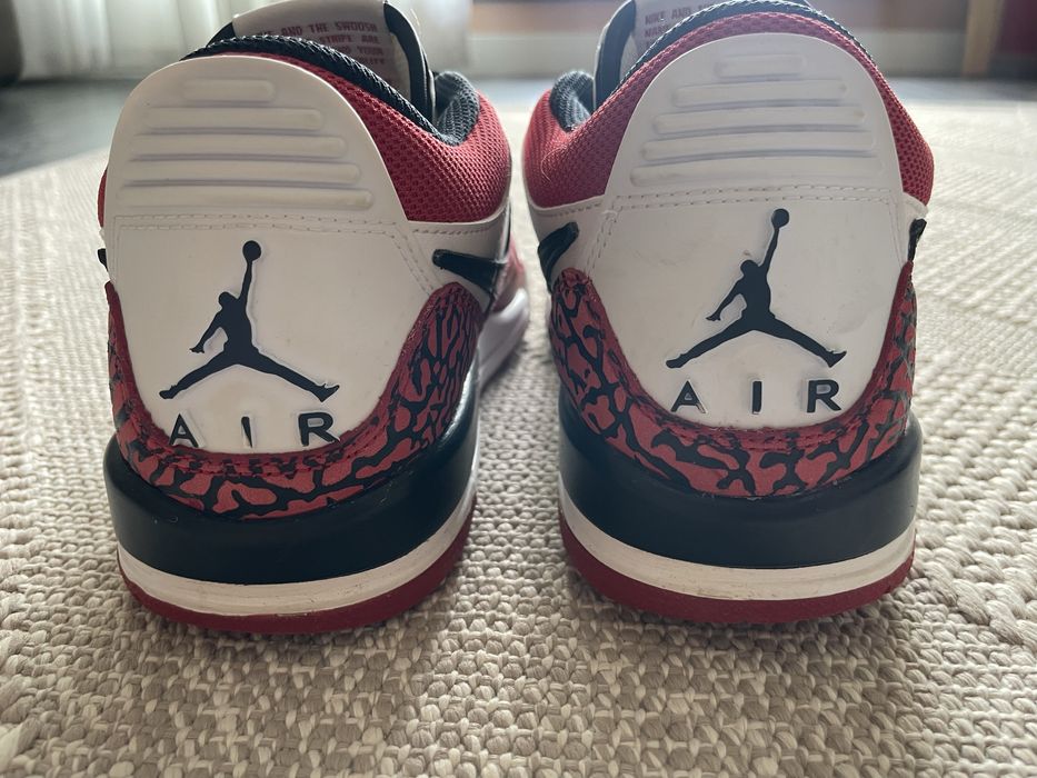 Adidasi Nike Jordan marimea 36