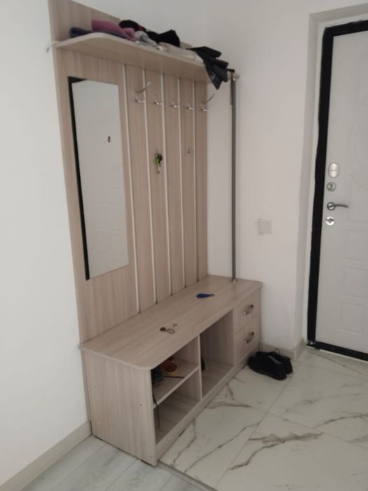 Продам прихожую в отличном состоянии б/у