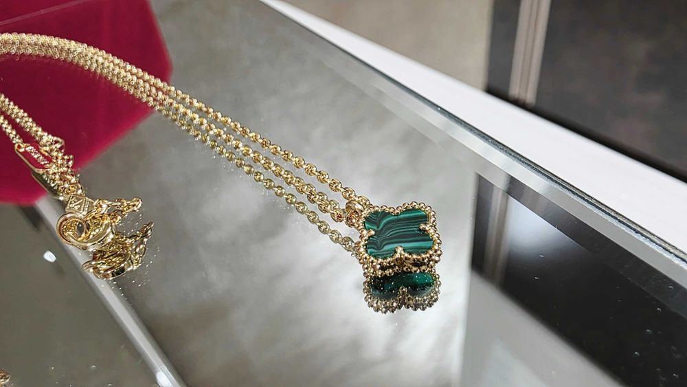 Van Cleef & Arpels VCA Sweet Alhambra Green Malachite Дамско Колие