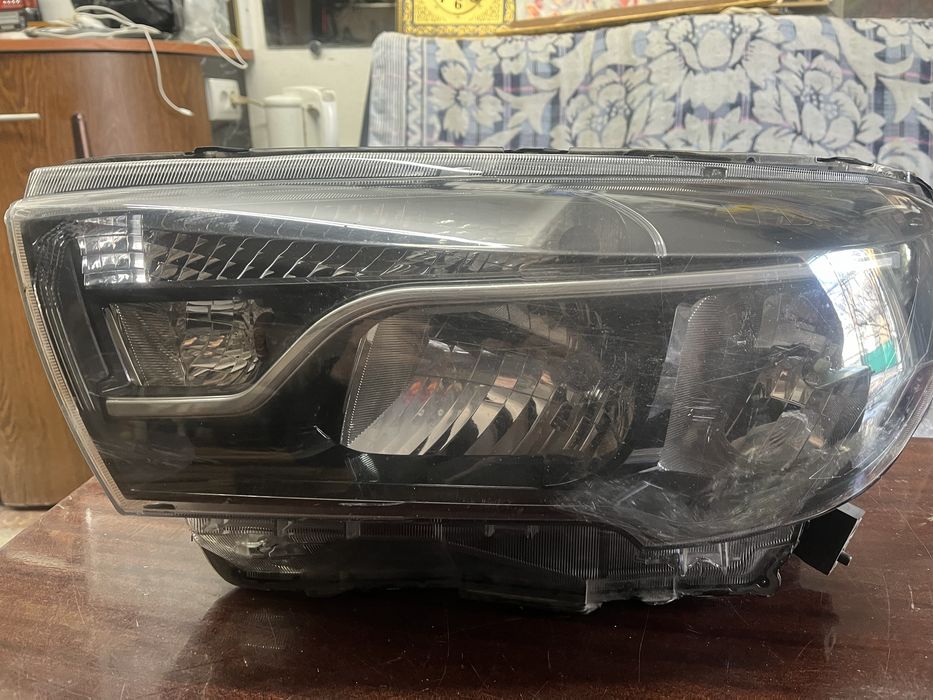 Продам фару