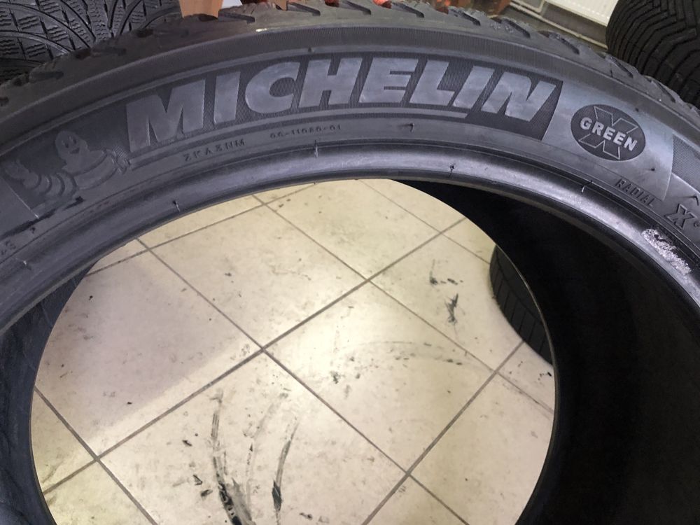 295 35 21 Michelin M+S