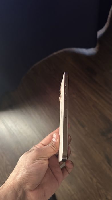 Iphone 16 pro max в идеальном состояние