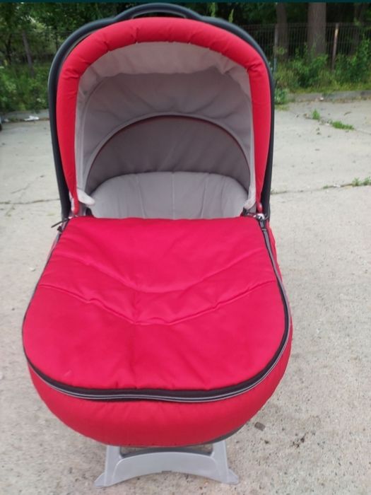 Landou bebelusi marca Peg Perego