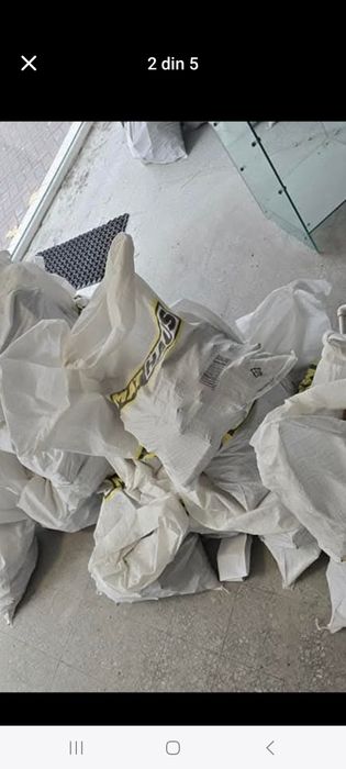 debarasare mobila veche , saltele , dulapuri, moluz

curatenie la bloc
