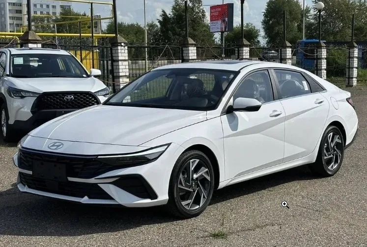Машина новая Hyundai Elantra 2025. Elegant Plus.