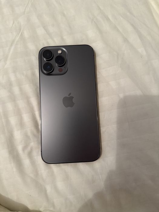 Продам iPhone 13 Pro Max