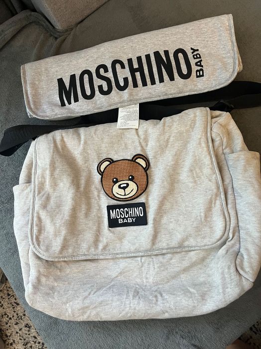 Бебешка чанта за количка love moschino