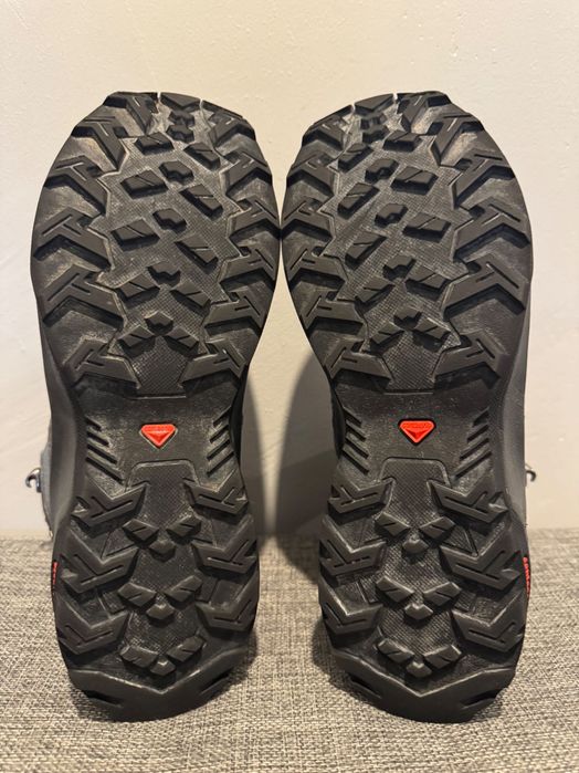 Salomon Mid Shoes Gore-Tex.