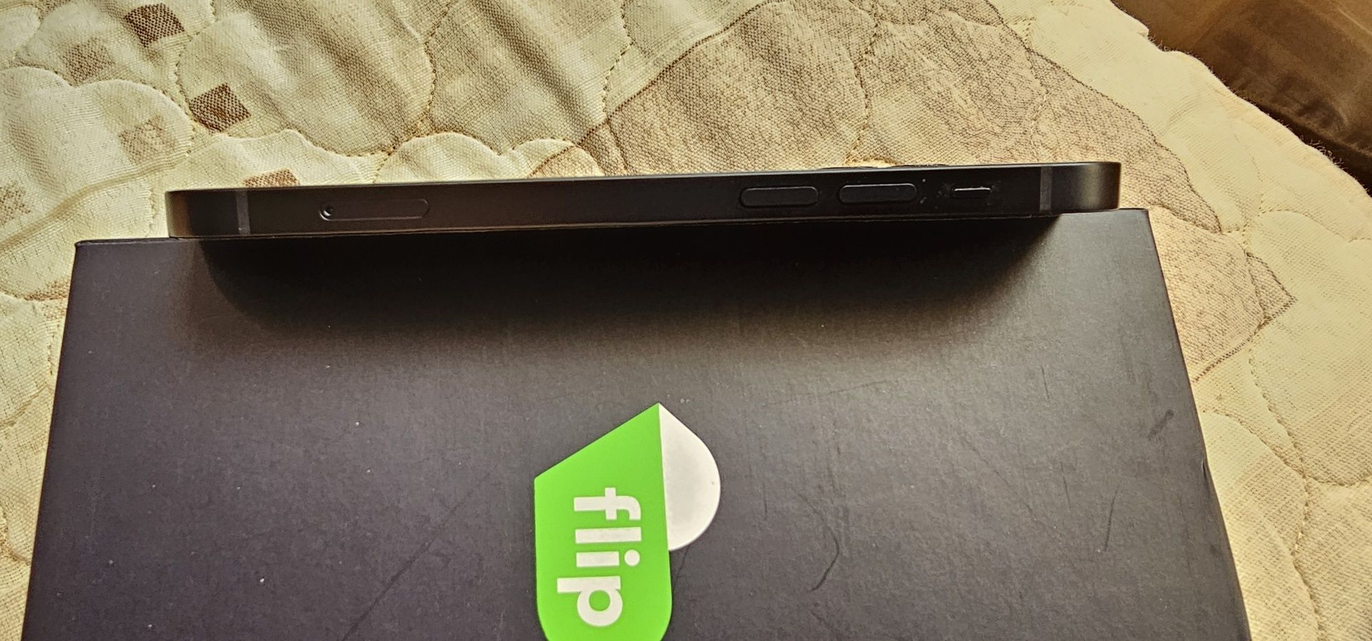 iPhone 12 64GB като нов в гаранция