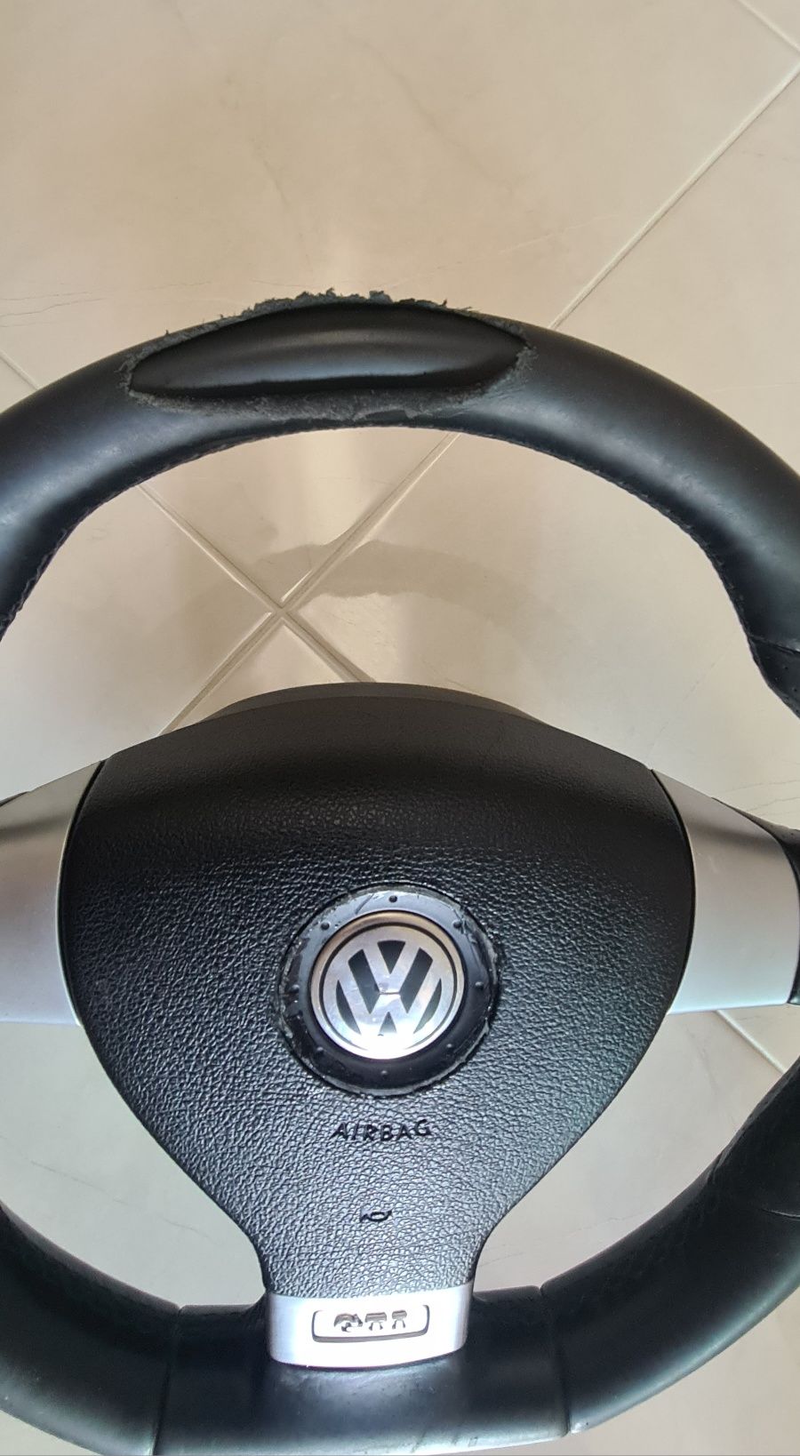 GTI ВОЛАН ЗА ГОЛФ 5 
Волана е за претапициране