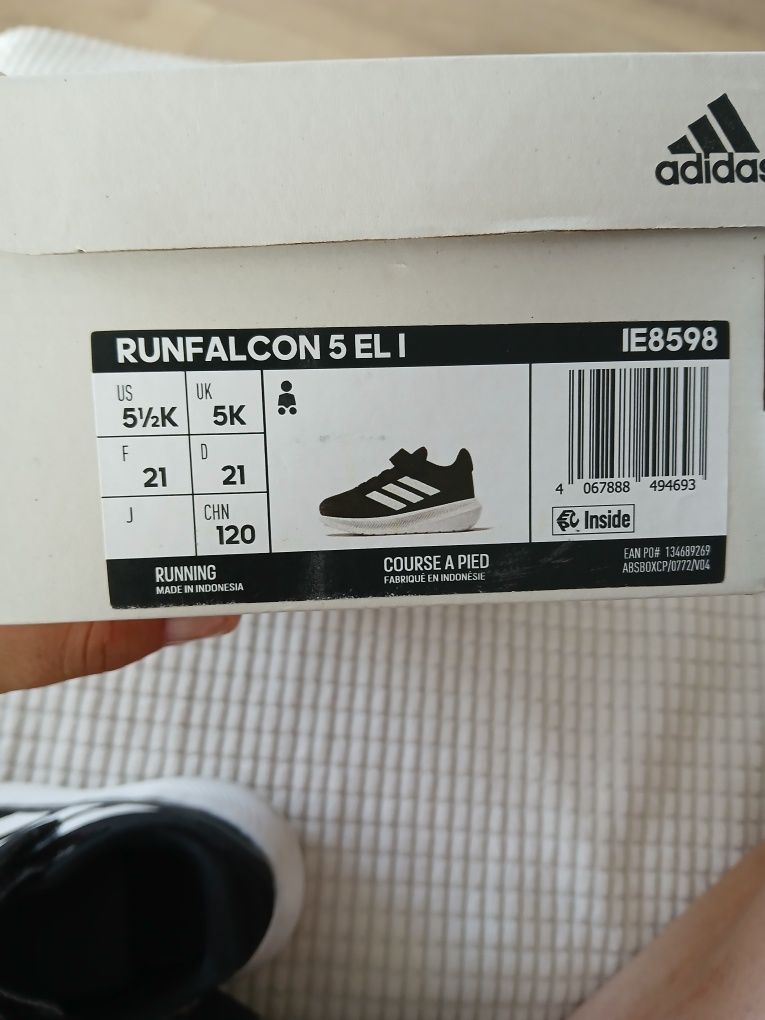 Бебешки маратонки Adidas, 21номер