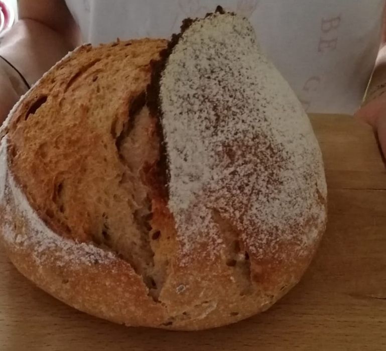 Paine cu maia de casa