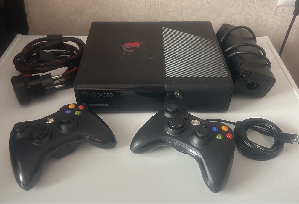Продам XBOX 360 в отличном состоянии.