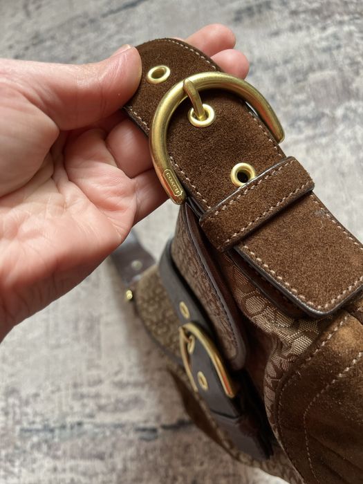 Coach Soho Signature дамска чанта с велурени елементи