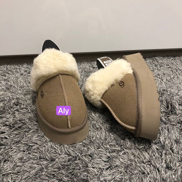 New UGG Dama cma.
