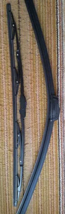 Продавам две чистачки с размери 51 и 66 см