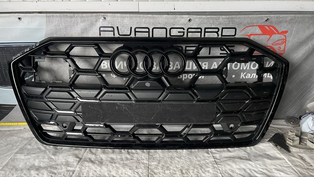 Audi A6 C8 предна решетка