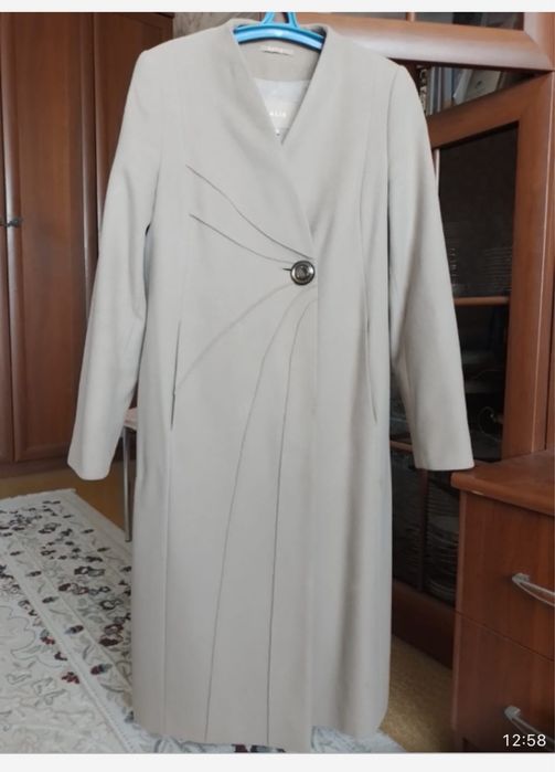 Пальто и шляпа в хорошем состоянии