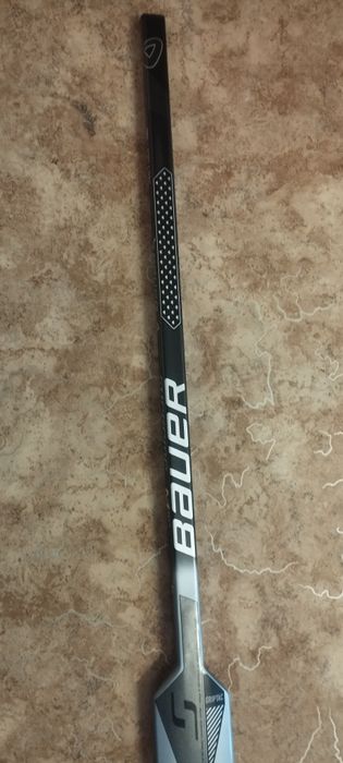 Продам клюшки вратарские