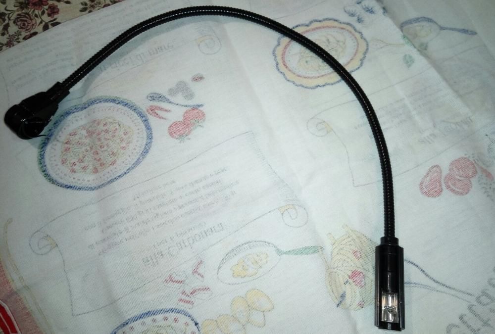 Lampa flexibila cu halogen 12V/5W SKYTEK - promotie