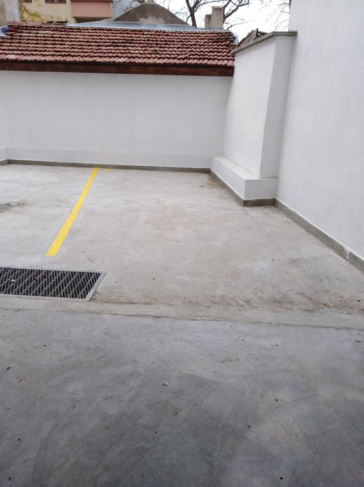 Паркомясто под наем