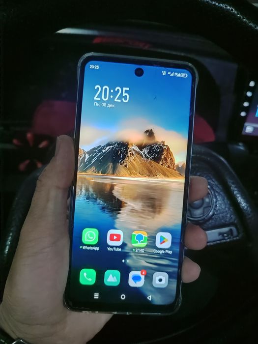 Продам телефон Infinix Smart 8