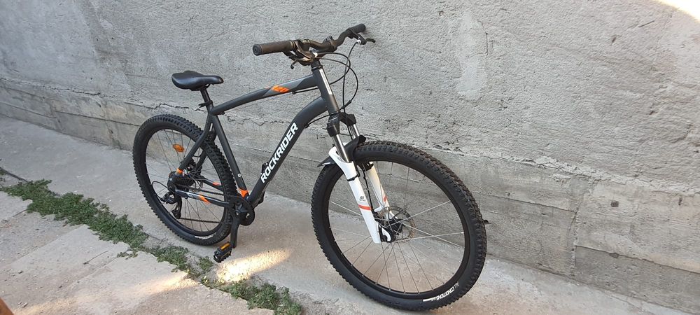 Vind bicicleta noua  nouta