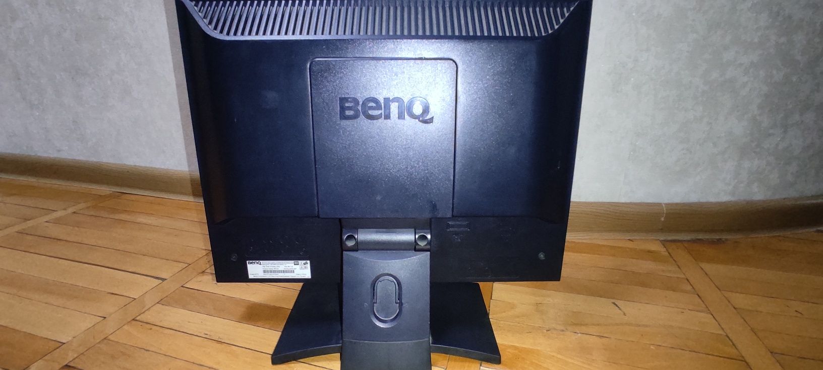 Монитор Benq FP73G