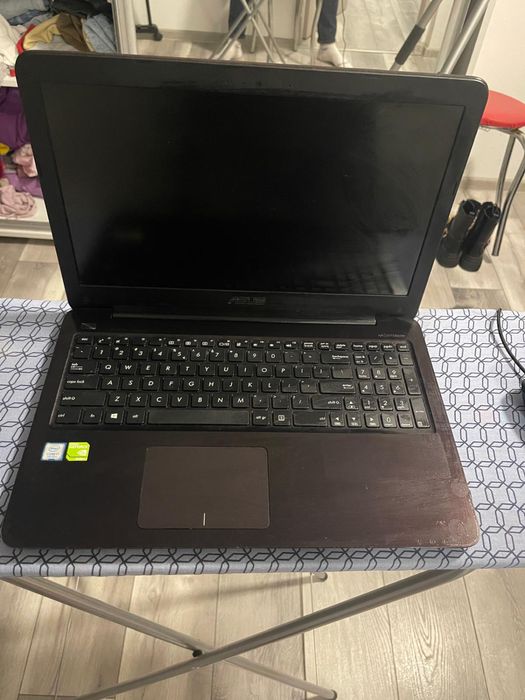 De vanzare ,laptop gaming