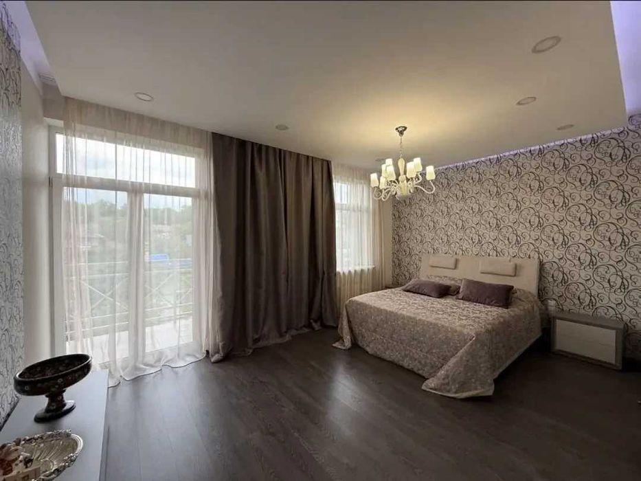 Дава се под наем Двустаен апартамент в София, Център - 55 кв.м за 448.8 € - Снимка #1