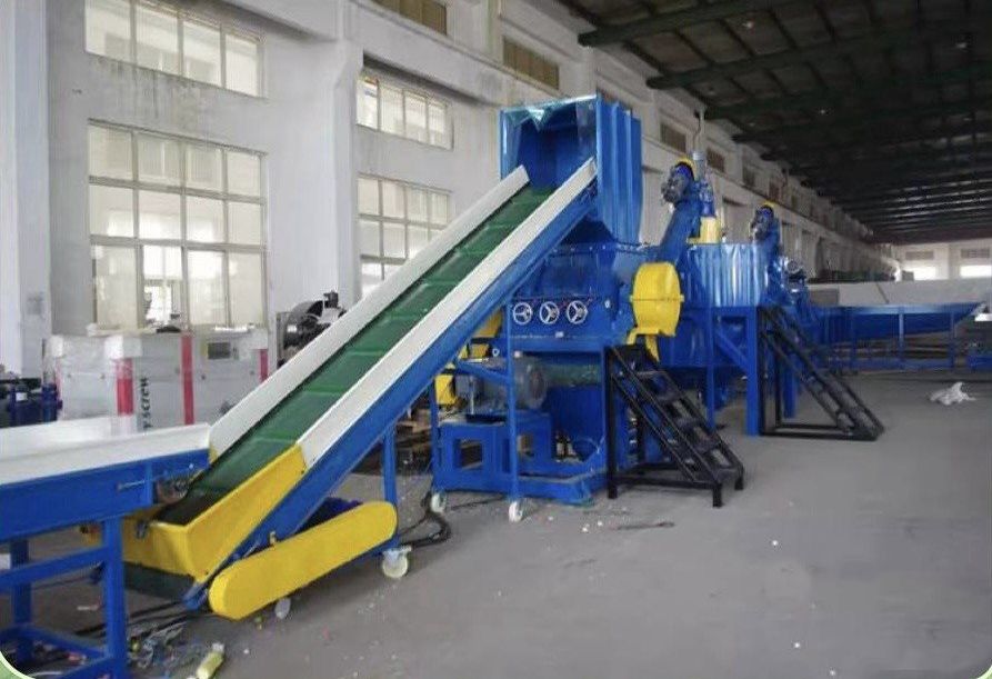 Дробилка - ПЕТ. ПП. ПЭ.  Соатига 1000 кг