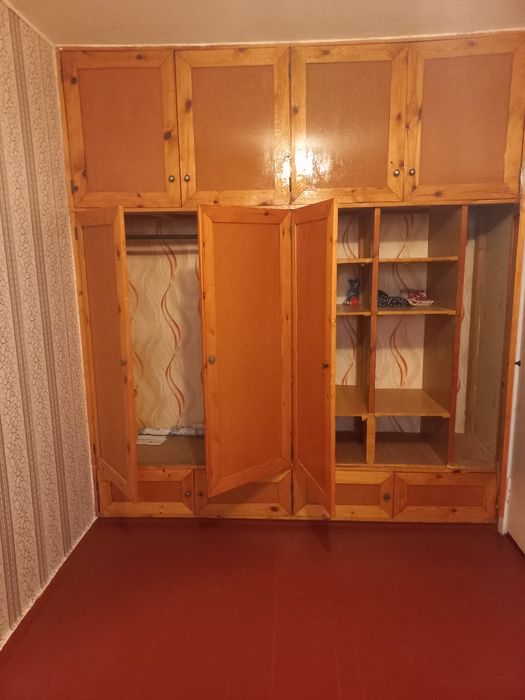 Продаётся 3 х комнатная квартира 1мик 18дом хх