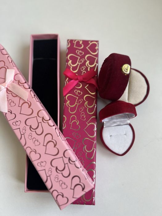 Коробки и футляры для украшений