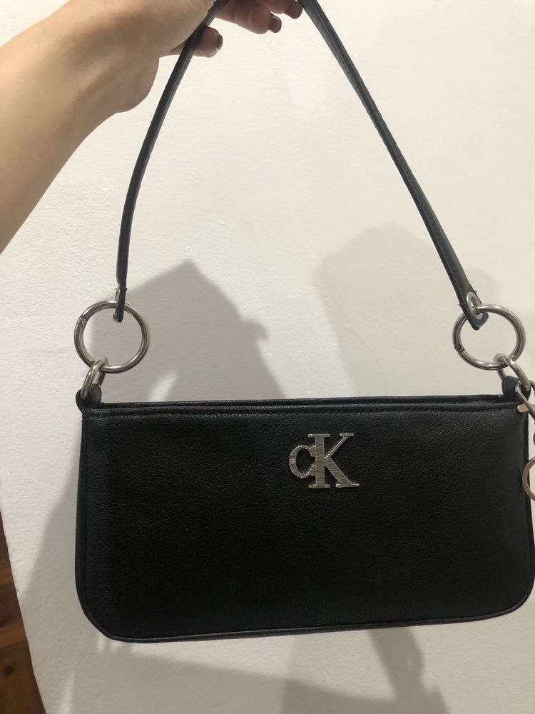 Сумка (calvin klein)