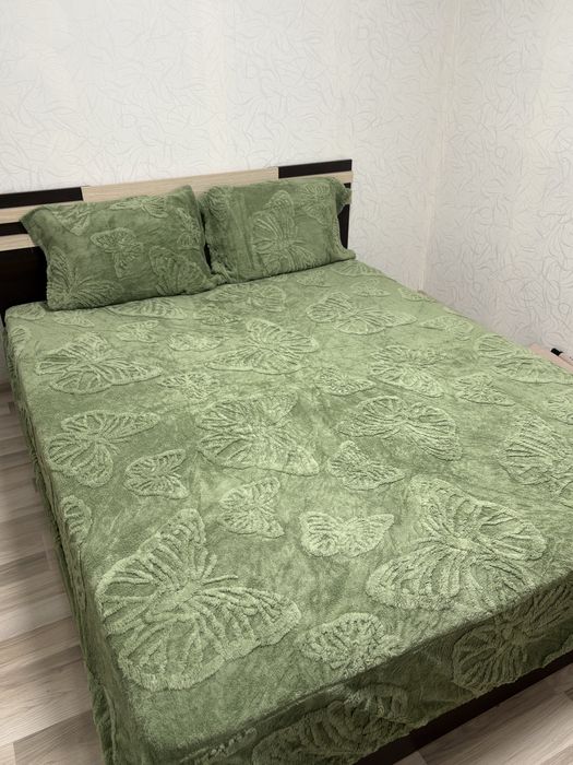 Плюшени чаршафи с ластик и кълъфки