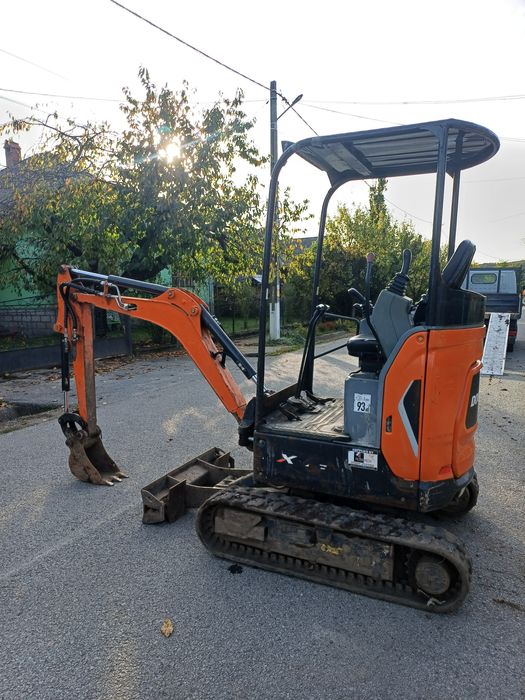 Miniexcavator doosan (bobcat)