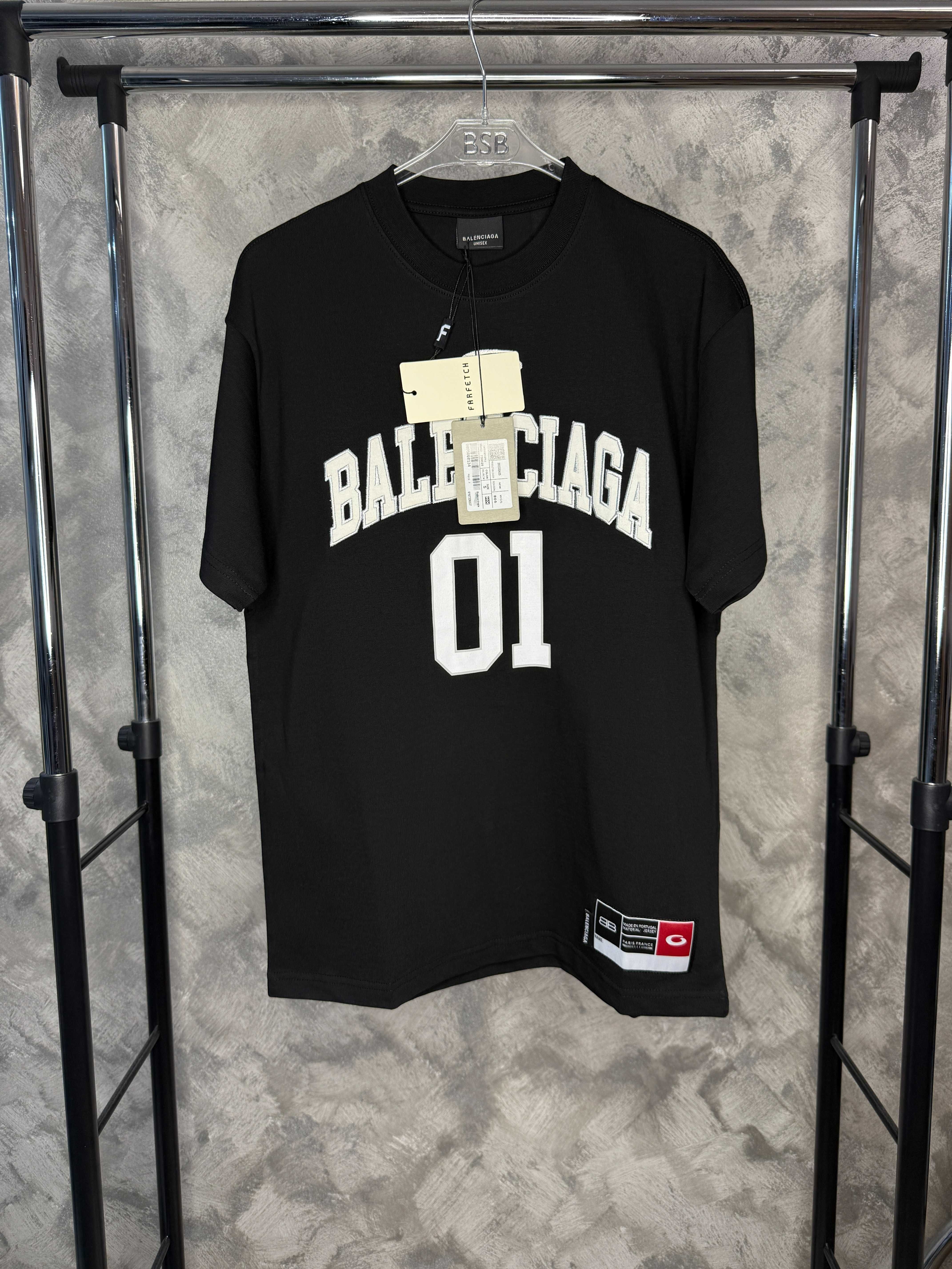 Tricou Balenciaga