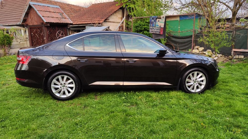Skoda Superb 2.0 TDI DSG 150 CP
