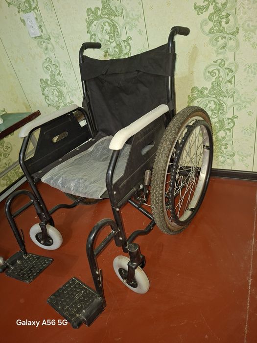 Инвалидная коляска
